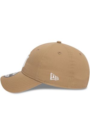 9TWENTY New York Yankees League Essential. NEW ERA | Hat | 60471468